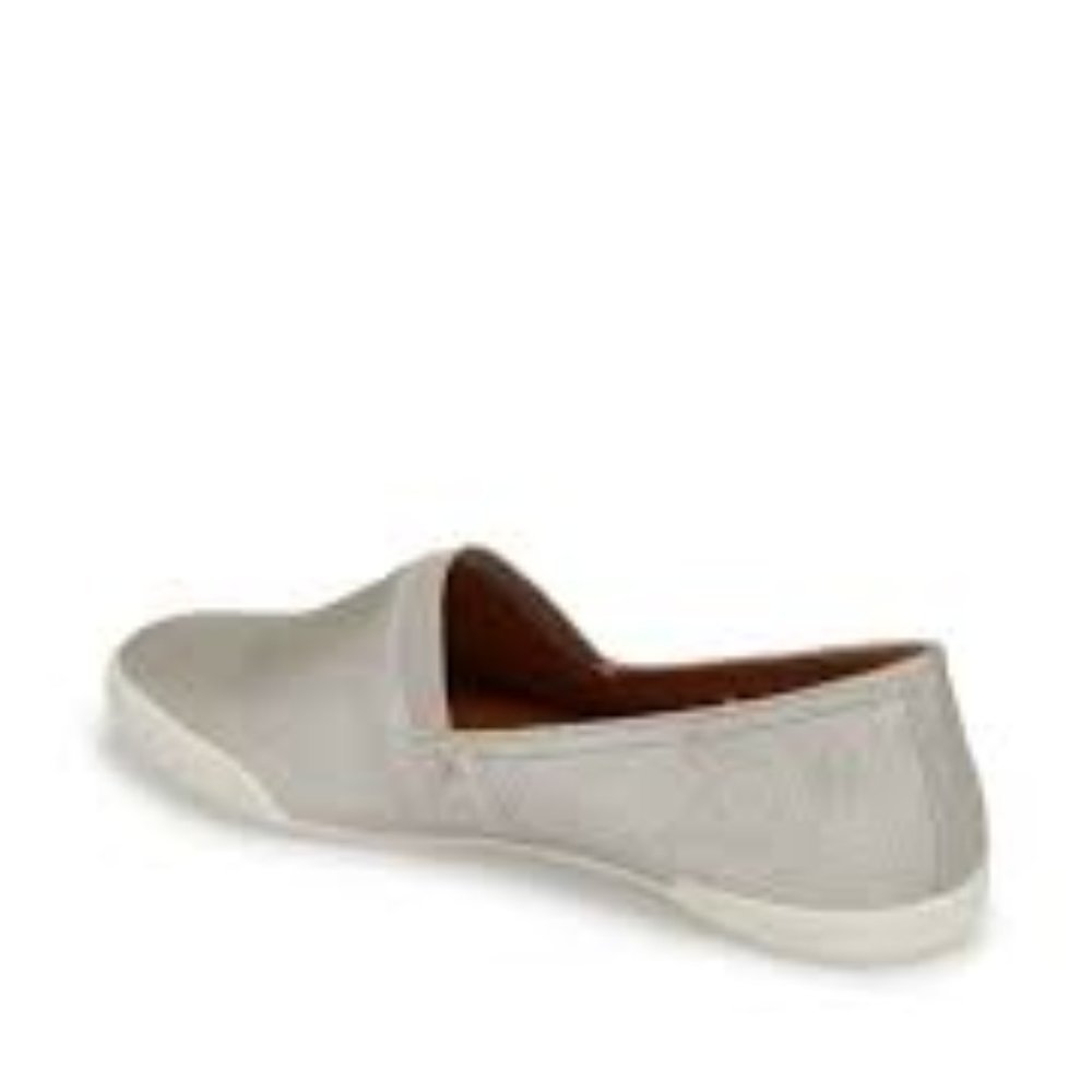 Fry Melanie Slip-ons
